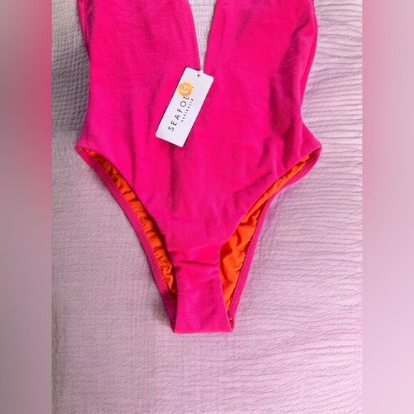 SEAFOLLY Coco Beach Terry Cap Sleeve V Wire One Piece Fuchsia Rose Size 8 - Picture 6 of 12